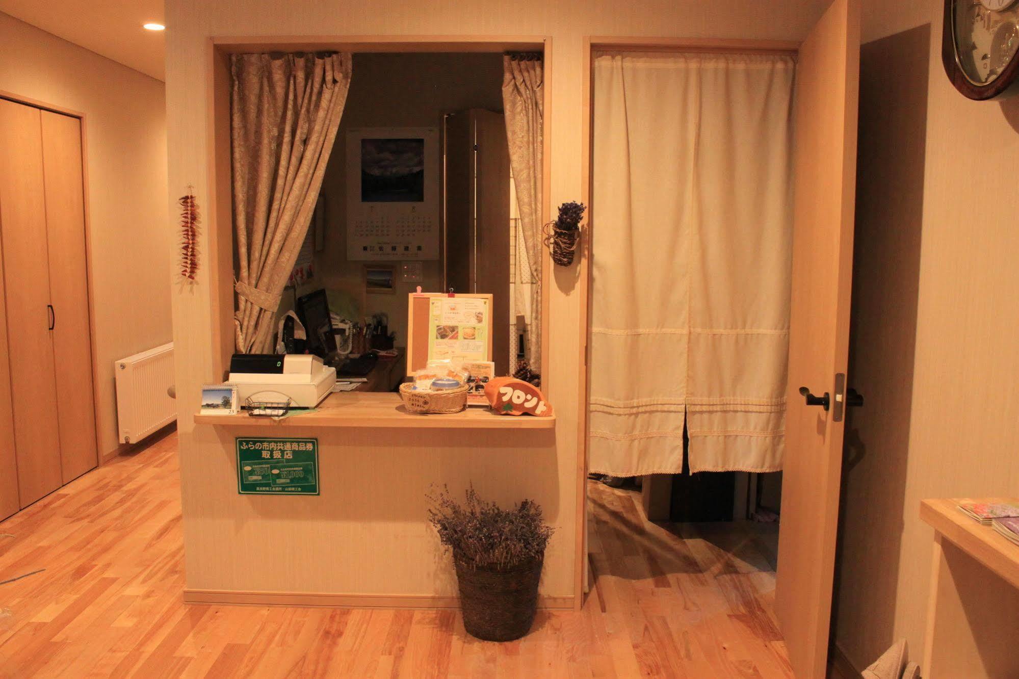 Ituka Furano E Guest House Eksteriør bilde